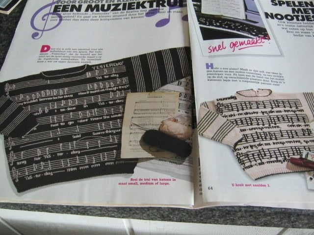 Breipatroon  Trui Yesterday S M  / Drie kleine kleuters 8785, Verzenden, Nieuw, Breien, Patroon of Boek