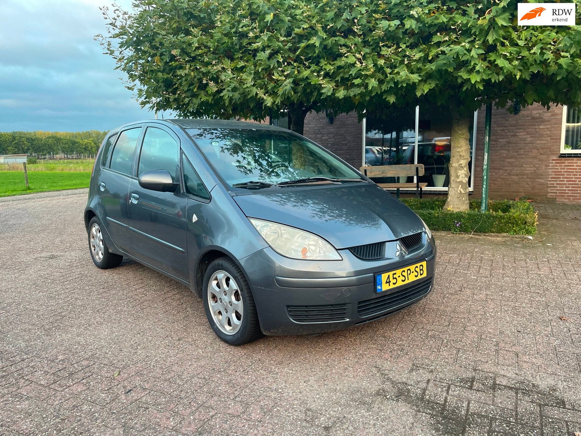 Mitsubishi Colt 1.3 Invite, Auto's, Gebruikt, 31 €/maand, Verwarmde buitenspiegels, Colt
