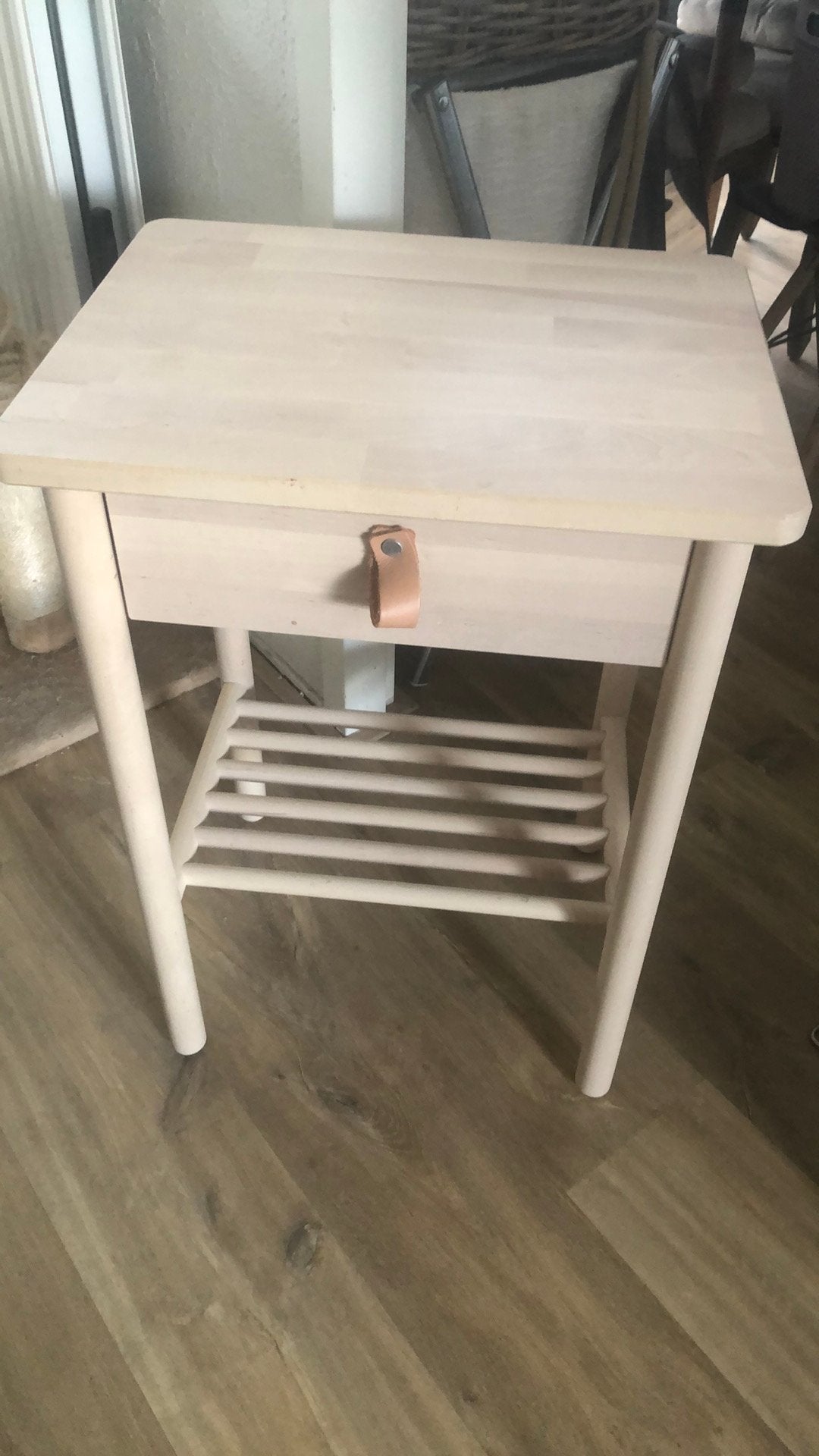 Leuk net  kastje, Huis en Inrichting, Tafels | Bijzettafels, Minder dan 55 cm, Ophalen of Verzenden, Zo goed als nieuw, 60 cm of meer