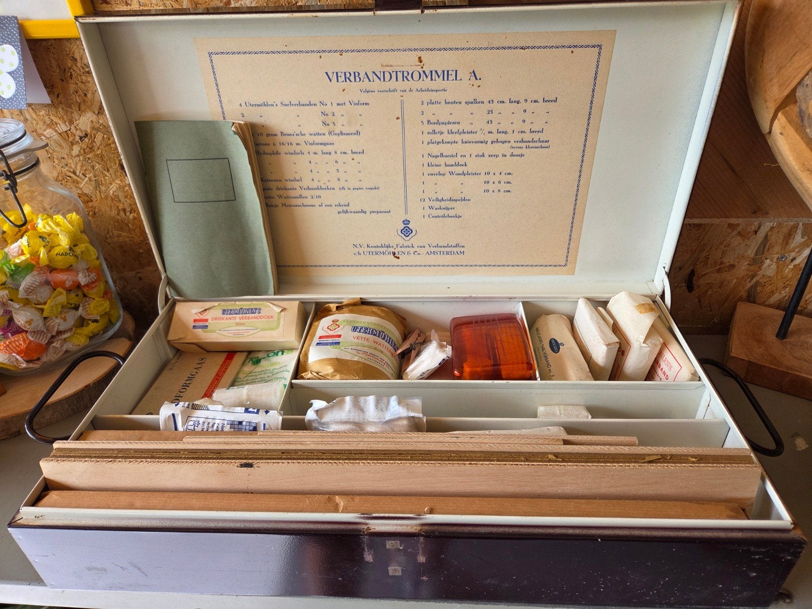 Vintage emaille Utermöhlen verbandtrommel jaren 60, Ophalen