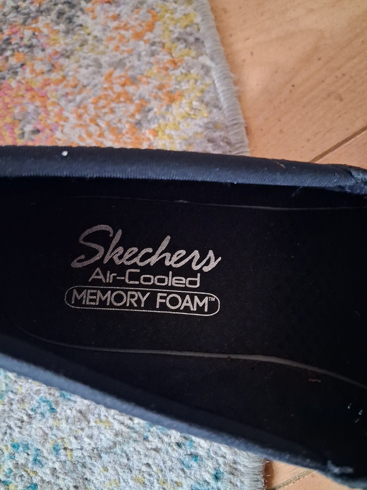 Skechers Air-Cooled Memory Foam Instappers Zwart maat 41, Nieuw, Ophalen of Verzenden, Instappers, Zwart