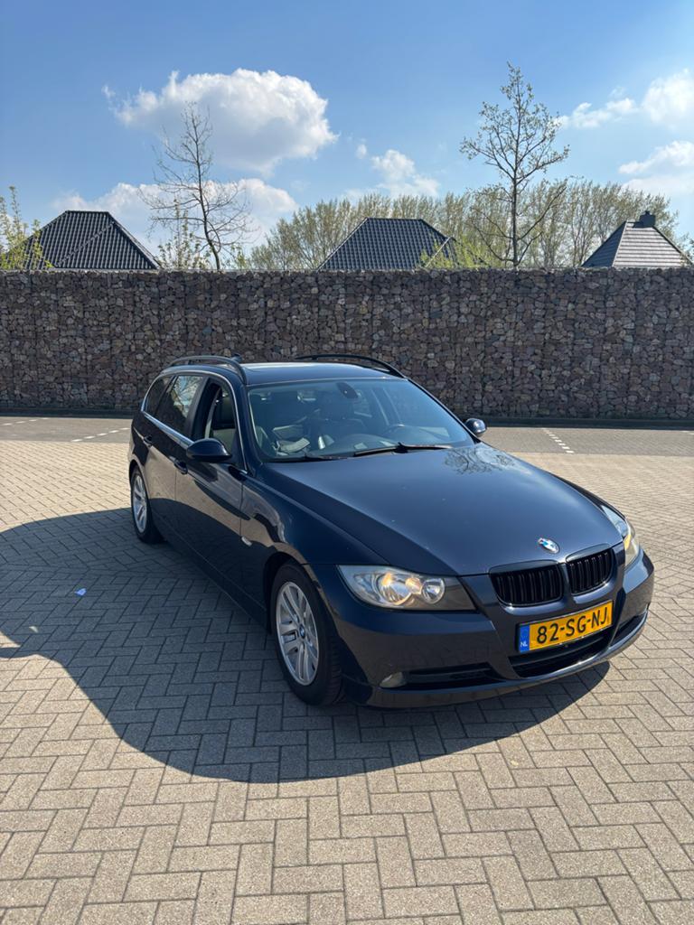 BMW 3-Serie 2.5 I 325 Touring AUT 2006 Blauw, Auto's, BMW, Automaat, Achterwielaandrijving, Zwart, 2497 cc