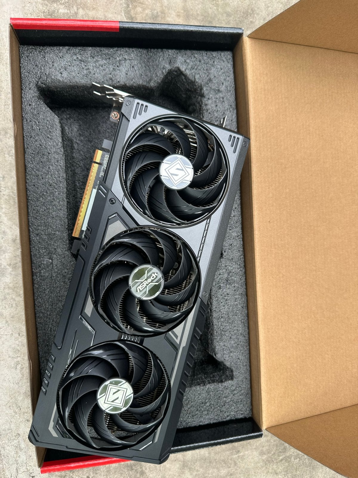 ASRock AMD Radeon RX 9070 XT Steel Legend Dark, Computers en Software, Videokaarten, GDDR6, PCI-Express 4, Nieuw, Ophalen of Verzenden