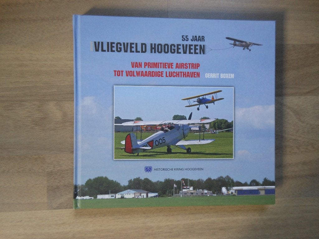 Vliegveld Hoogeveen 55 jaar, Ophalen of Verzenden, Zo goed als nieuw