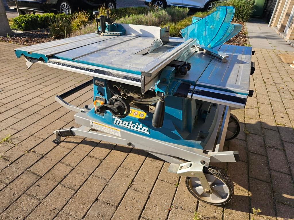 Makita zaagtafel MLT100N met onderstel, Ophalen of Verzenden, 1200 watt of meer, Cirkelzaag, 70 mm of meer