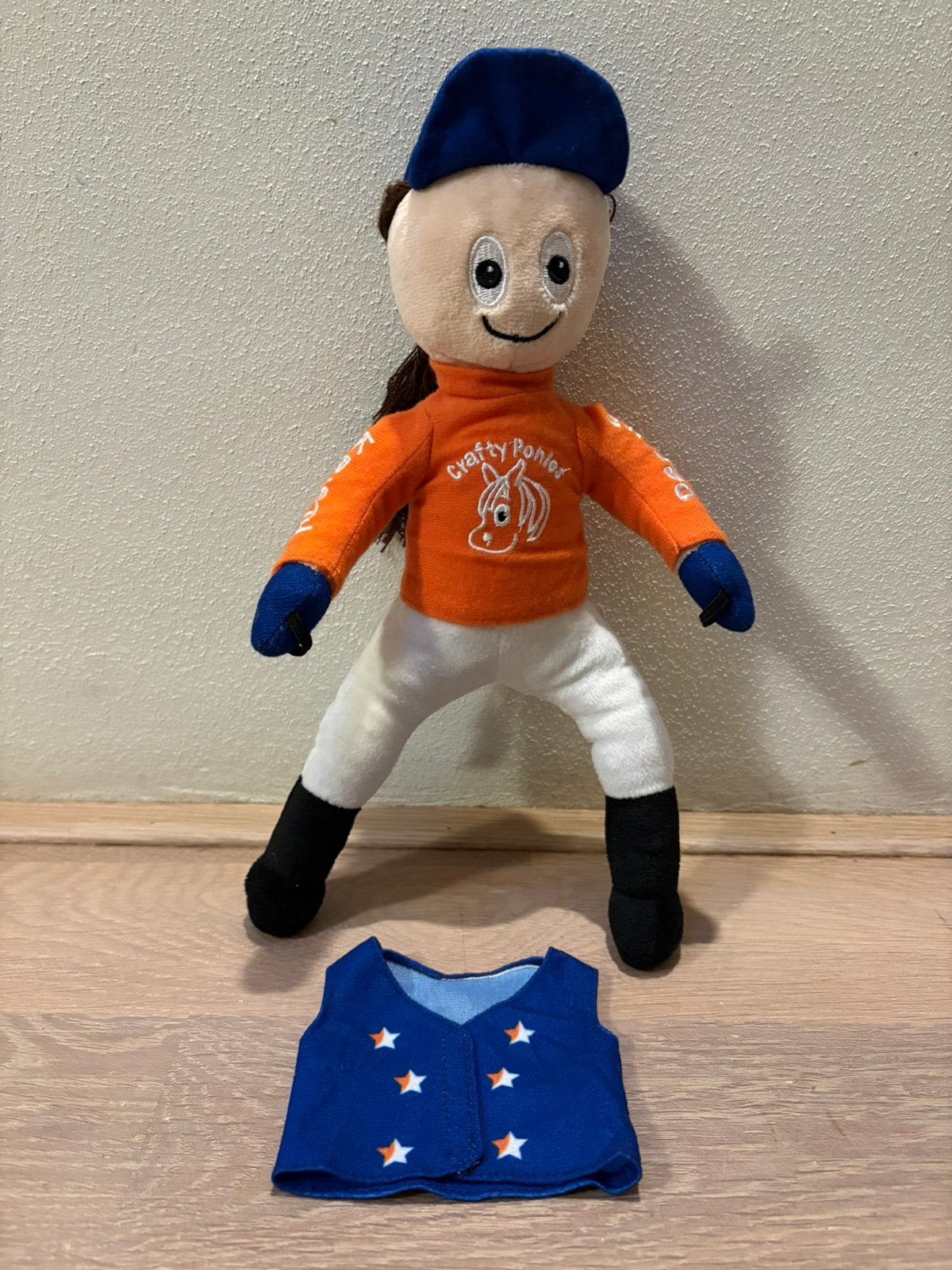 Kristy Snepvangers poppetje met vest, Ophalen of Verzenden, Zo goed als nieuw