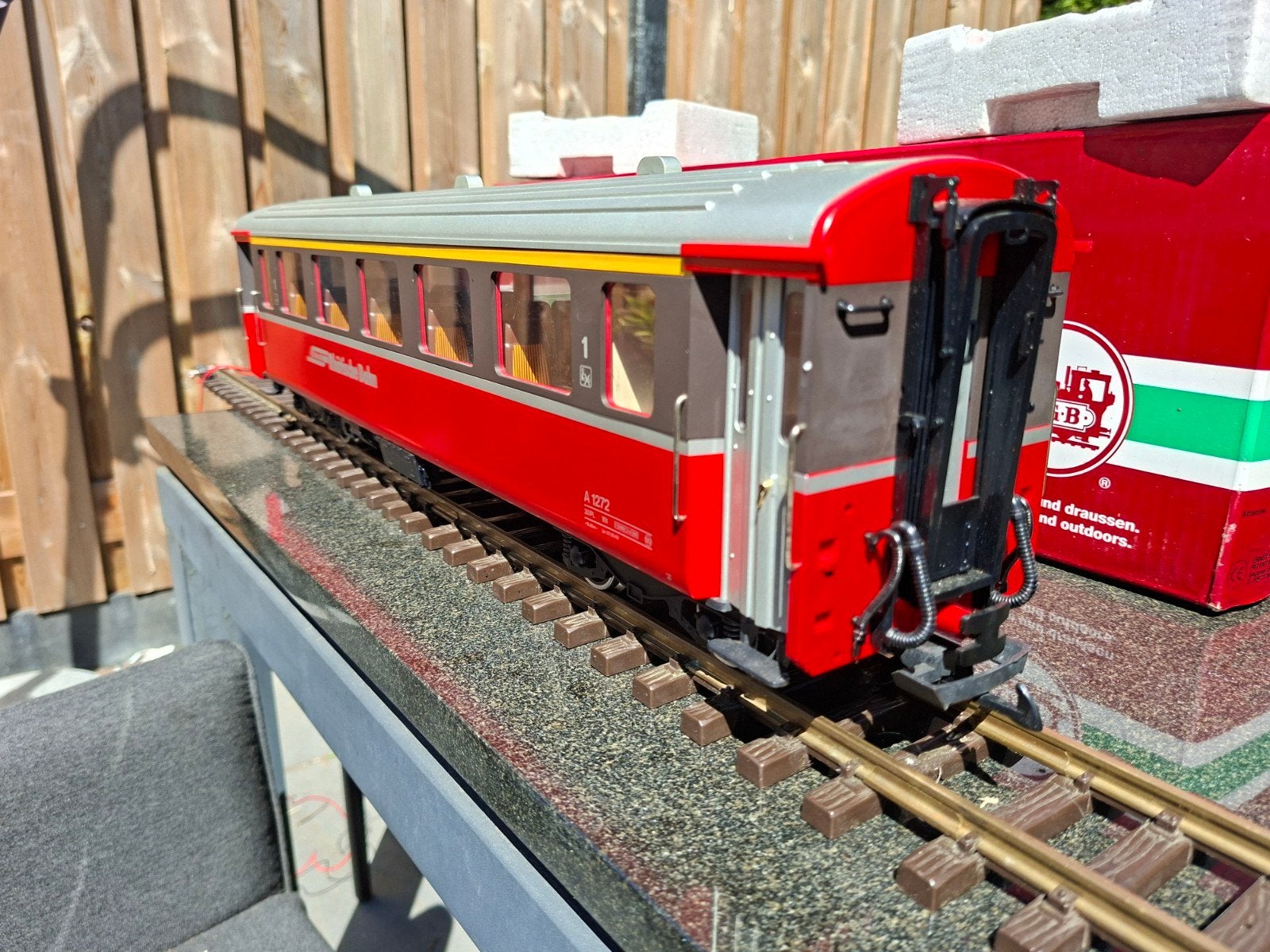 lgb personen wagon RhB in nette staat met verlichting, Hobby en Vrije tijd, Ophalen of Verzenden, Zo goed als nieuw, Wagon, LGB