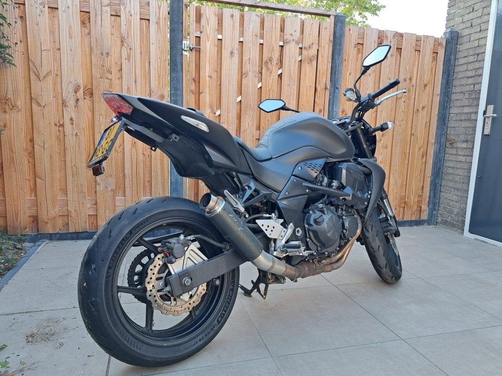 Kawasaki Z750 2008 – Sportief - Matzwart - 36750 km, Motoren, Motoren | Kawasaki, Sportuitlaat, 4 cilinders, Gebruikt, Particulier