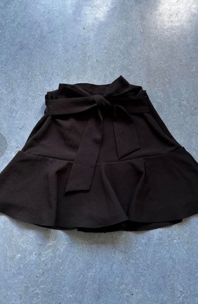 Zara skirt, Kleding | Dames, Rokken, Maat 38/40 (M), Zwart, Ophalen of Verzenden, Zo goed als nieuw