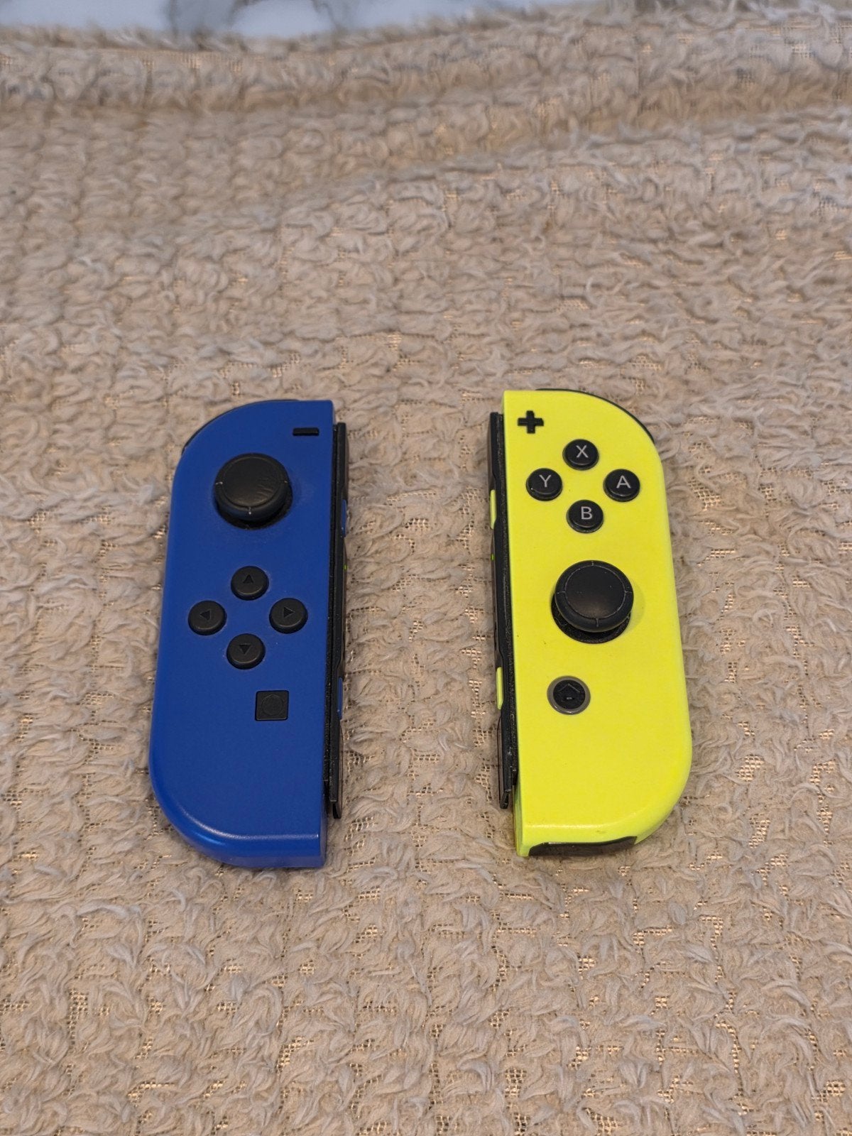 Originele Nintendo Switch Joy-Cons Blauw / Neon Geel, Overige controllers, Ophalen of Verzenden, Zo goed als nieuw, Draadloos