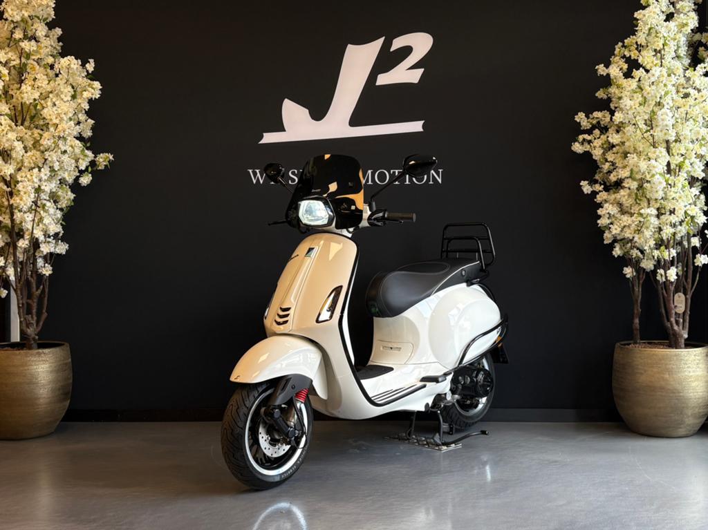 Vespa Sprint | Monte Bianco | Brom | 2019 | 8428 km | 1 eig, Overige modellen, ., Maximaal 45 km/u, Ophalen of Verzenden