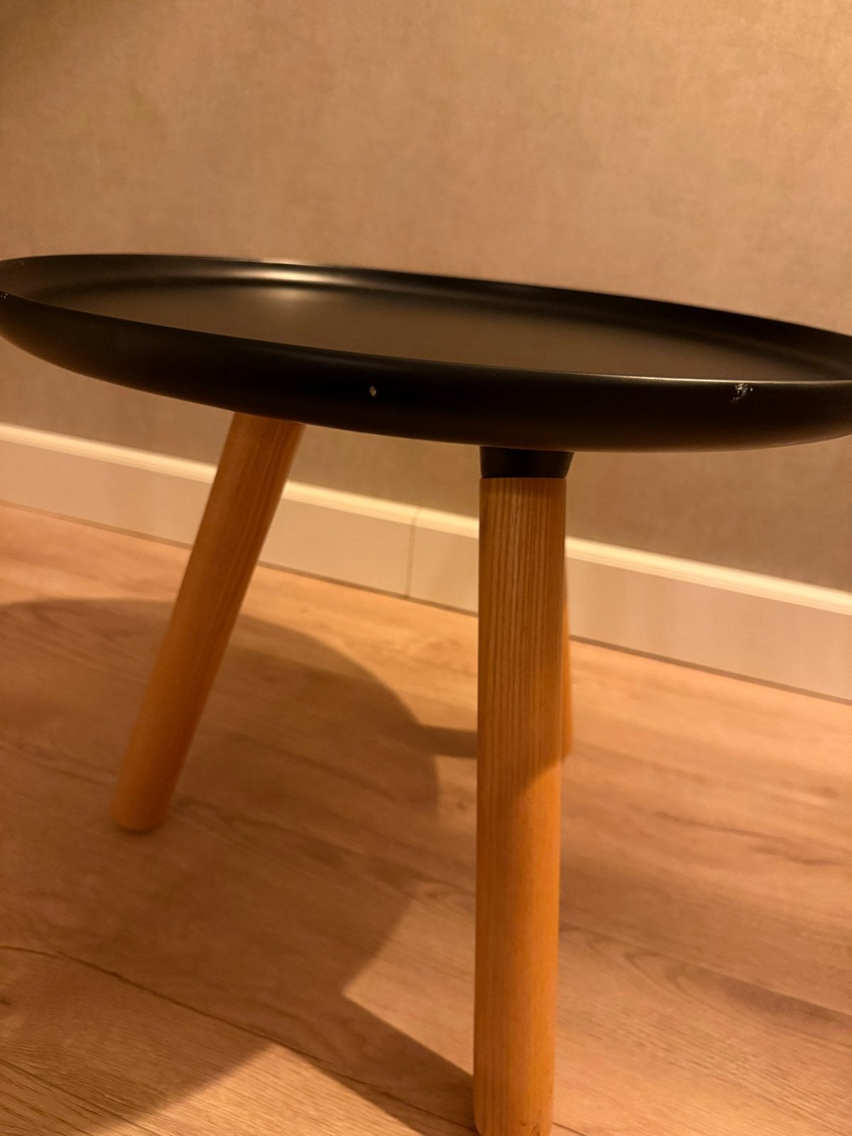 Normann Copenhagen Tablo bijzettafel - Zwart/Hout, 45 tot 60 cm, Minder dan 55 cm, Gebruikt, Rond