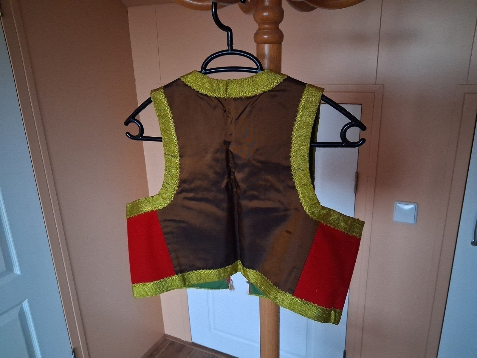 Traditionele klederdracht set - Diverse maten en stijlen, Kleding | Dames, Carnavalskleding en Feestkleding, Gedragen, Kleding