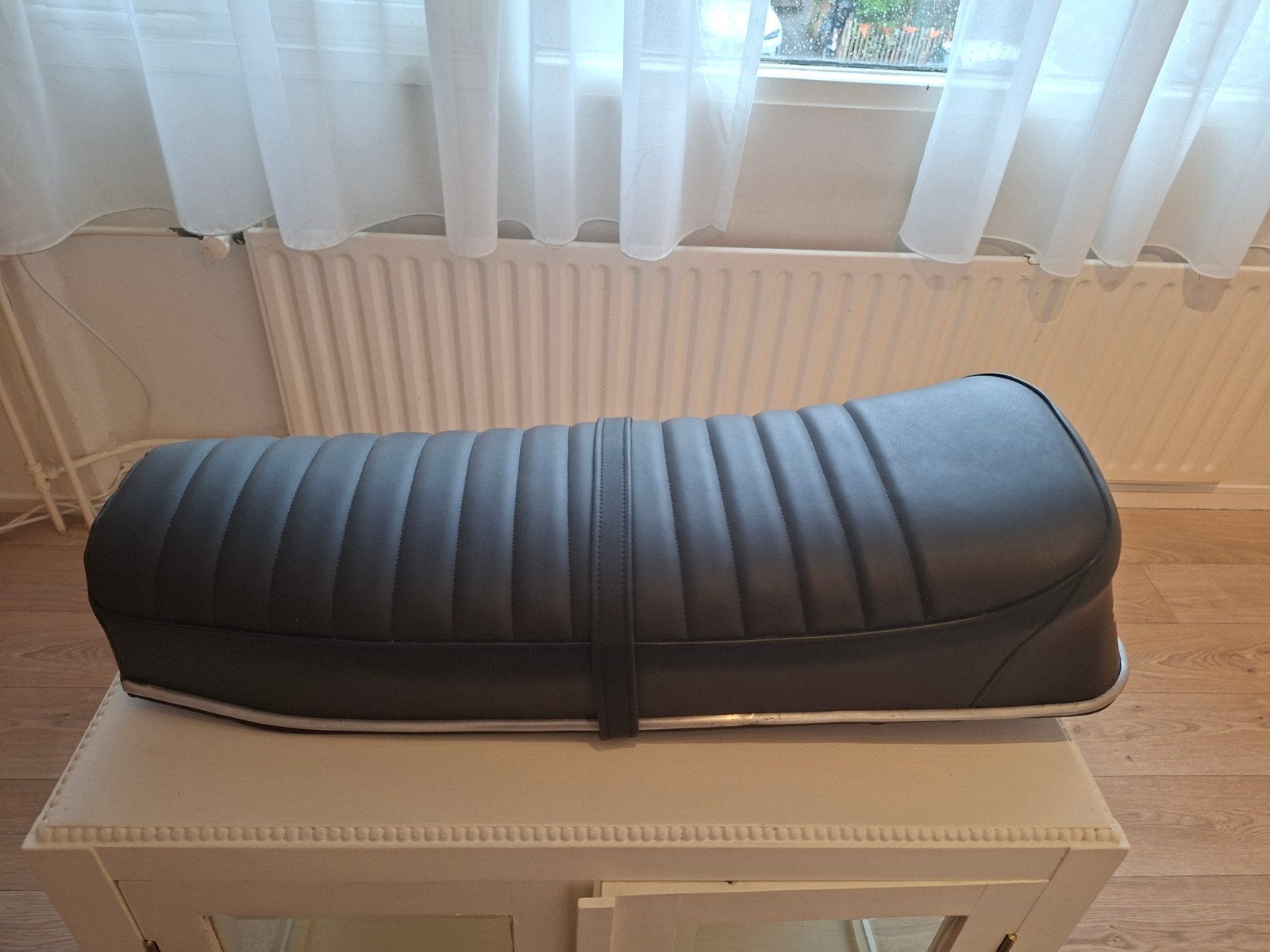 Zundapp 517 buddyseat origineel nieuw bekleed, Ophalen of Verzenden, Zo goed als nieuw, Zadel
