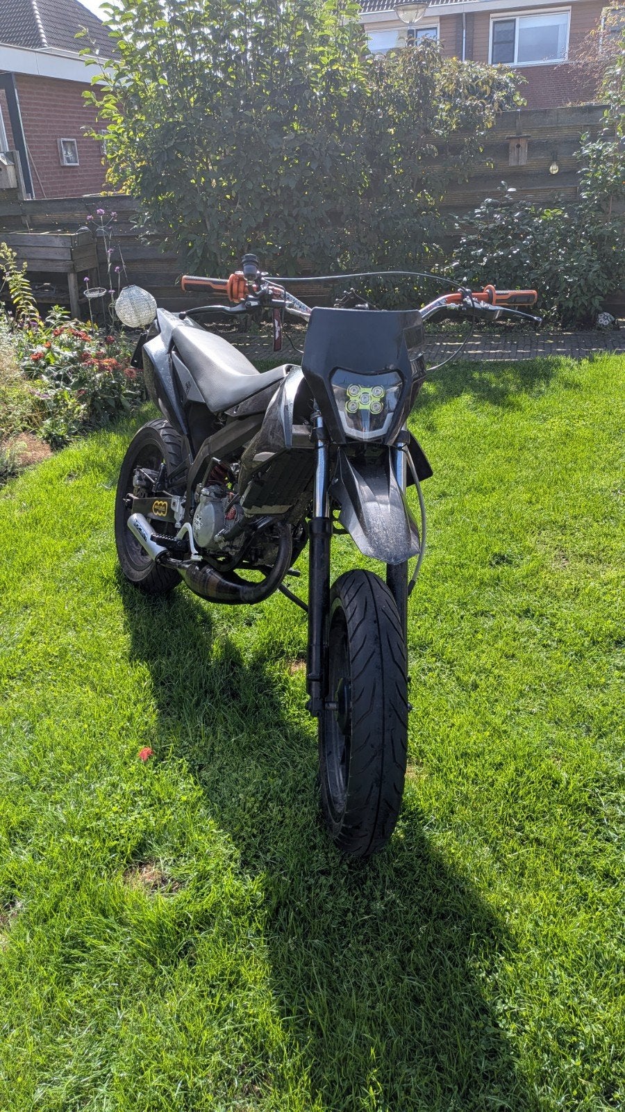 Derbi senda Xtreme 2011, Ophalen