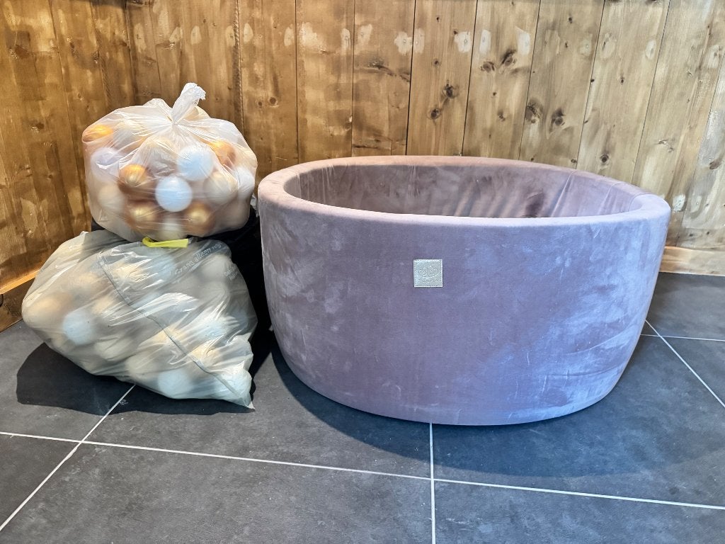 Ballenbak Meowbaby, Ophalen, Zo goed als nieuw, Jongen of Meisje