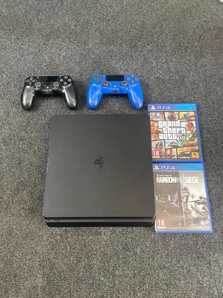 PS4 Slim met 2 controllers en 2 games - Perfecte staat!, Spelcomputers en Games, Spelcomputers | Sony PlayStation 4, Ophalen, Met 2 controllers