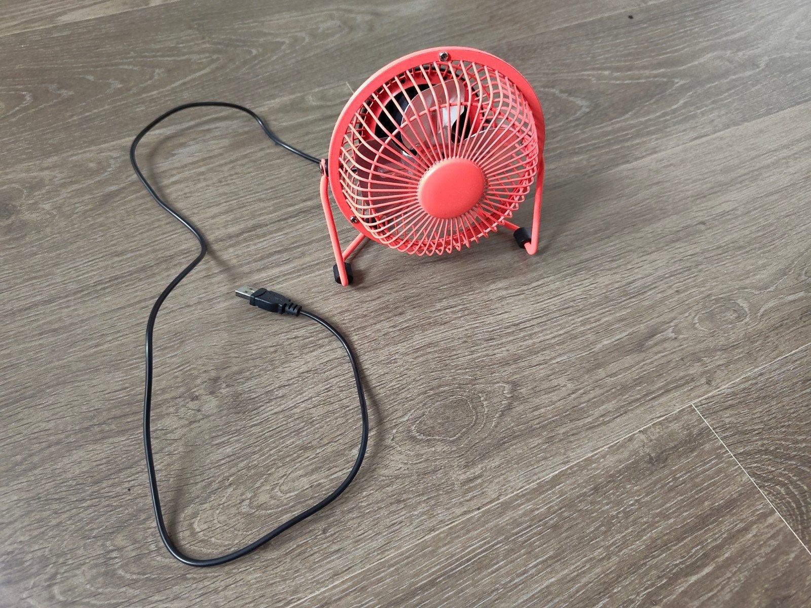 Kleine USB-A Tafelventilator - Compact en Krachtig, Ophalen of Verzenden, Nieuw, Tafelventilator