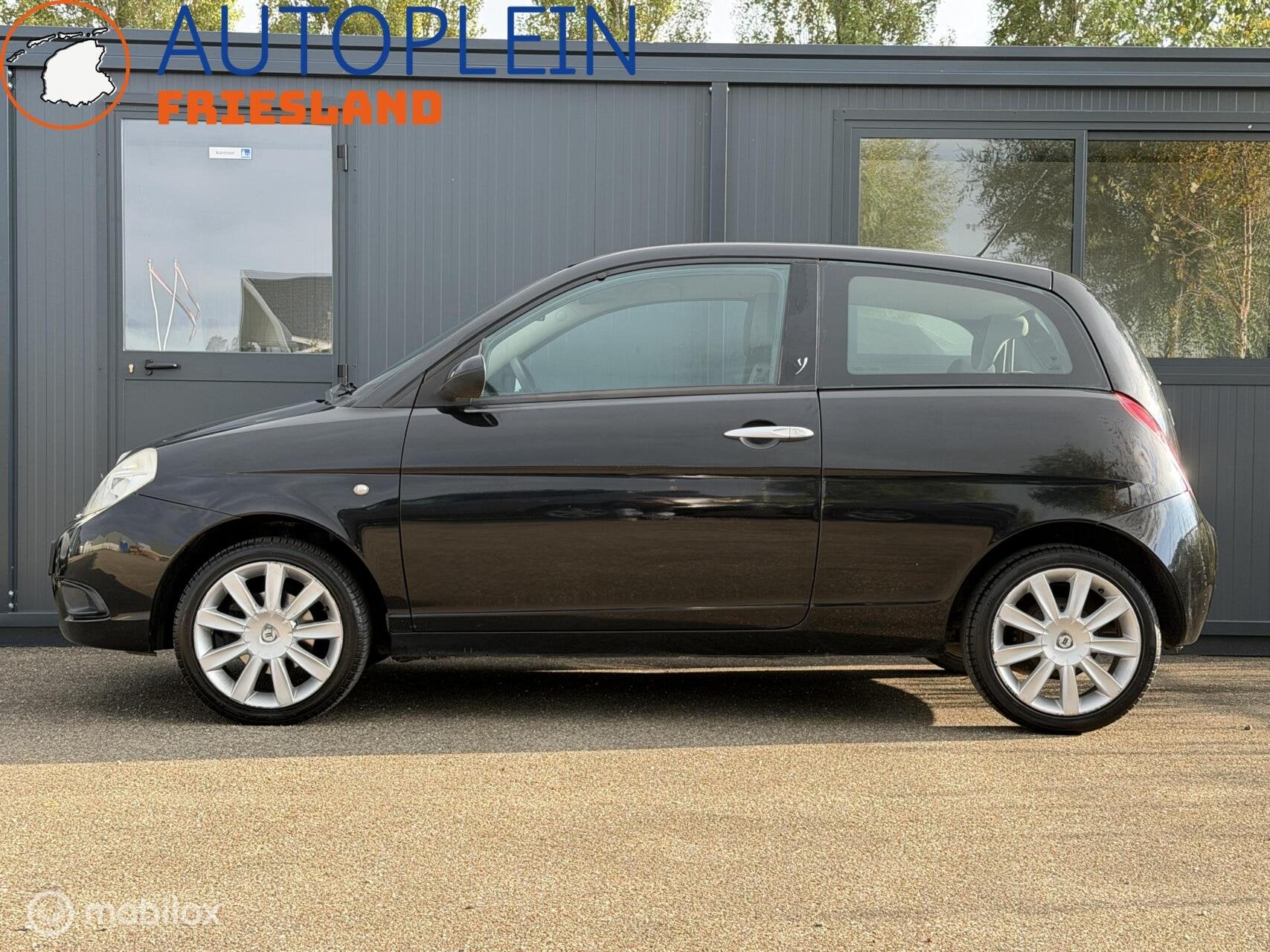 Lancia Ypsilon 1.2 Argento|APK 10/27|Airco, Auto's, Voorwielaandrijving, Gebruikt, Zwart, Origineel Nederlands
