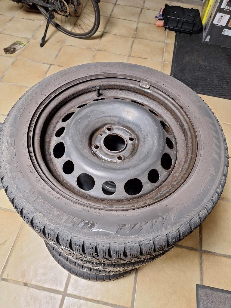 4 Winterbanden op stalen velgen, Auto-onderdelen, Ophalen, Gebruikt, 16 inch, Banden en Velgen