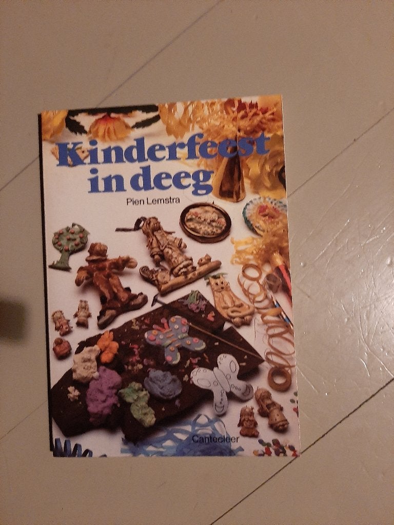 Kinderfeest in Deeg - Knutselboek Pien Lemstra, Ophalen of Verzenden, Zo goed als nieuw, Overige onderwerpen, Pien Lemstra