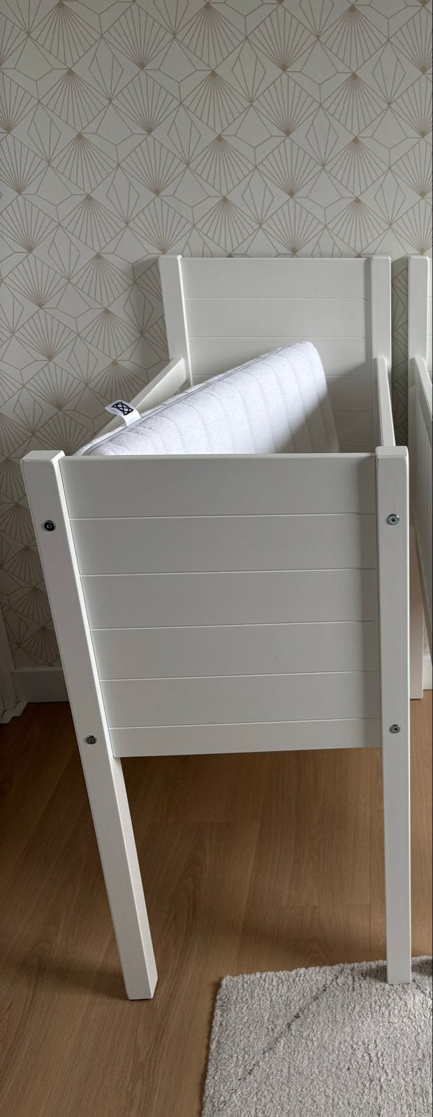 Wit Kidsmill wiegje met matrasje, Kinderen en Baby's, Babywiegjes en Ledikanten, Ophalen, Gebruikt, Wieg