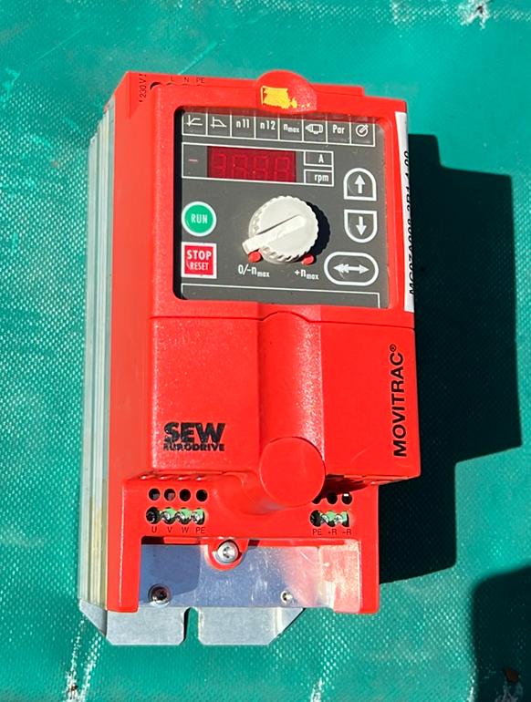 Sew movitrack 230 volt 0,75Kw frequentieregelaar, Ophalen of Verzenden, Gebruikt