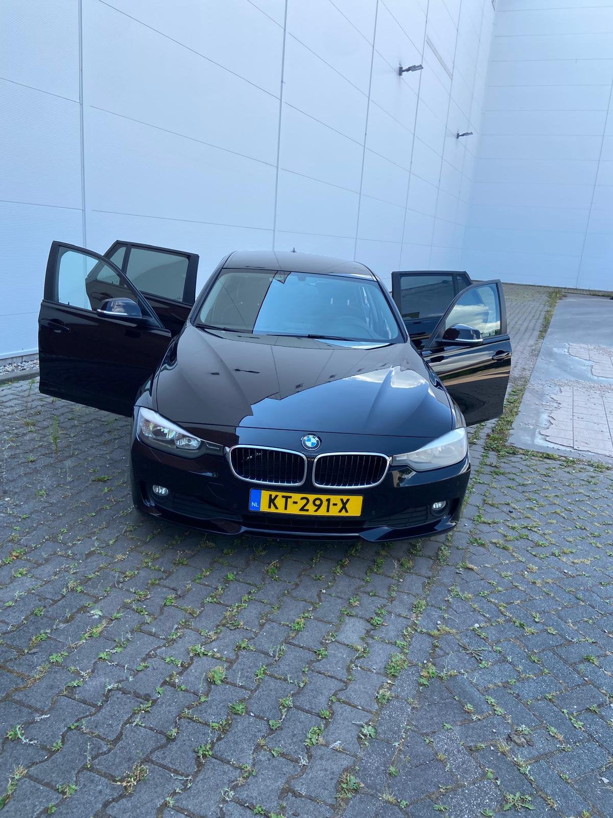 BMW 3-Serie 2.0 320D Xdrive Touring 2013 Zwart, Auto's, 745 kg, Achterwielaandrijving, 1995 cc, 4 cilinders