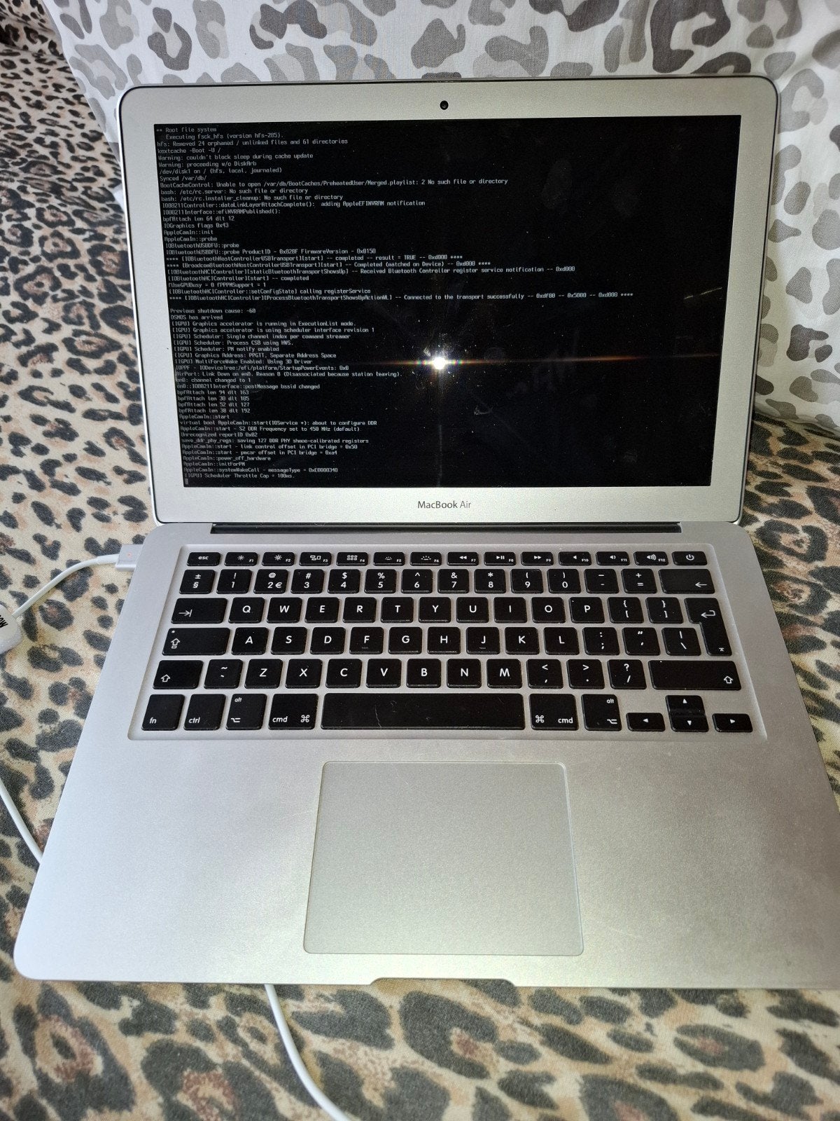 MacBook Air 13 inch core i5, Computers en Software, Apple Macbooks, Ophalen, 13 inch, Minder dan 2 Ghz, Zo goed als nieuw