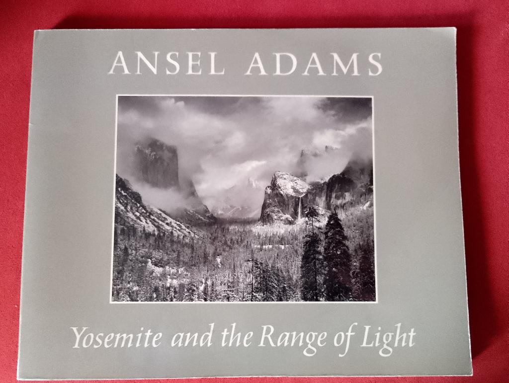 Ansel Adams Yosemite and the range of light, Ophalen of Verzenden, Zie beschrijving, Gelezen, Fotografen