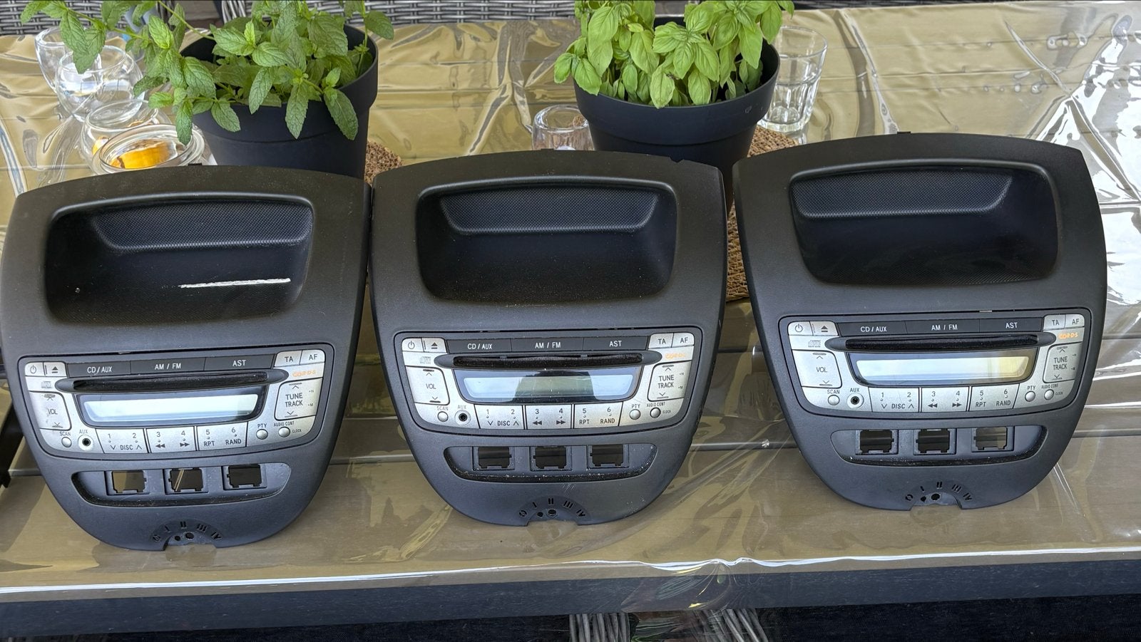 Toyota Aygo / Citroën C1 / Peugeot 107 radio, Auto diversen, Autoradio's, Ophalen of Verzenden, Gebruikt