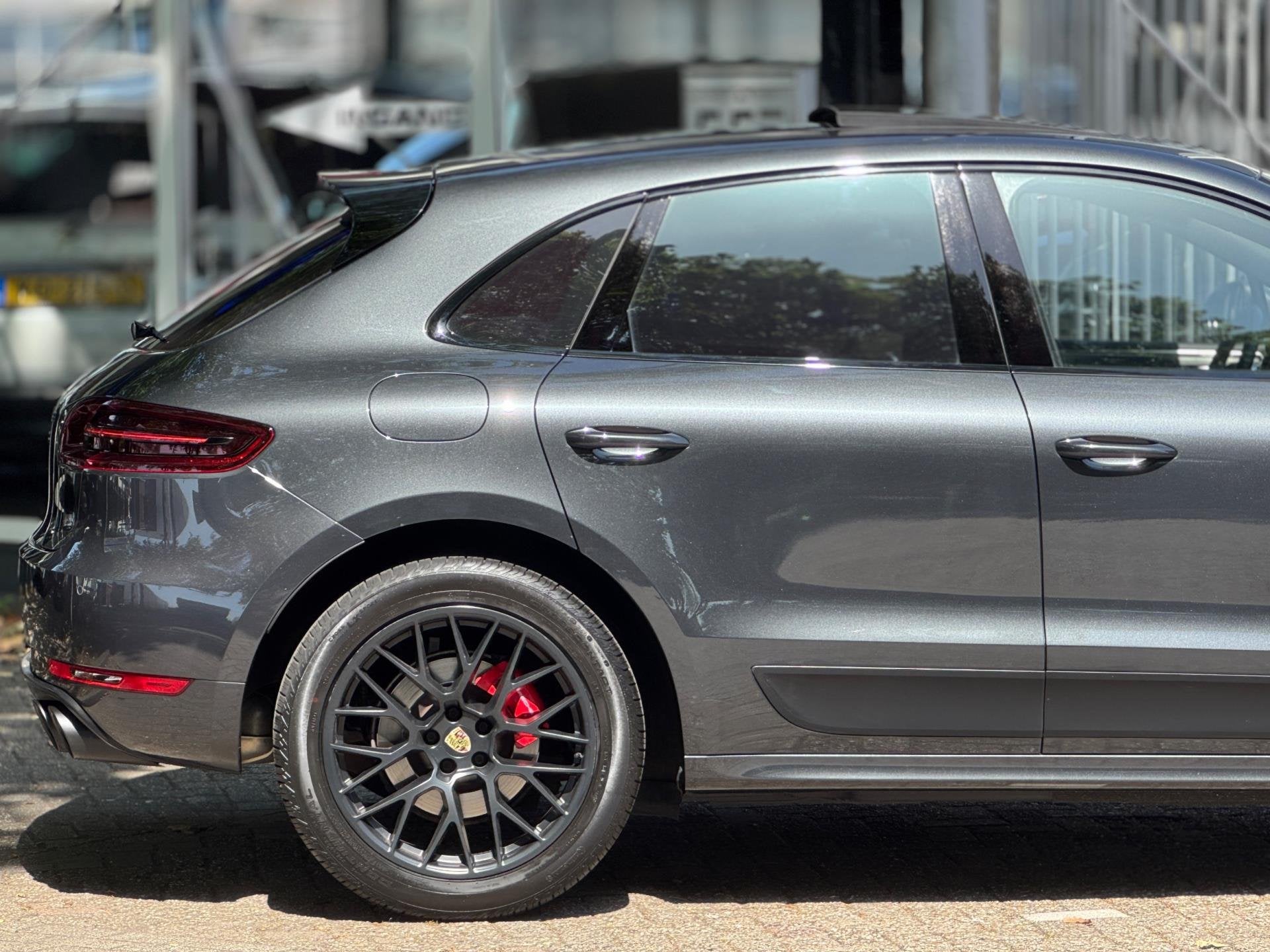 Foto 31 van Porsche Macan 3.0 GTS Burmester ACC Pano Cognac L Chrono Vol
