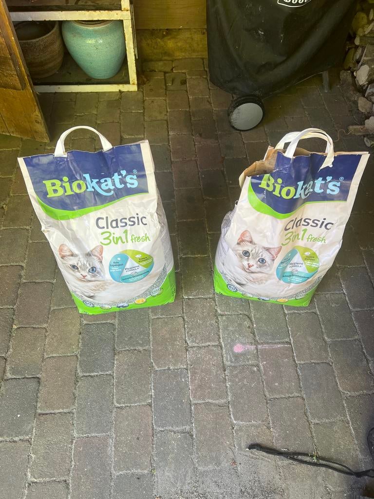 18 liter kattenbak vulling en een halve zak!, Ophalen, Nieuw, Gesloten