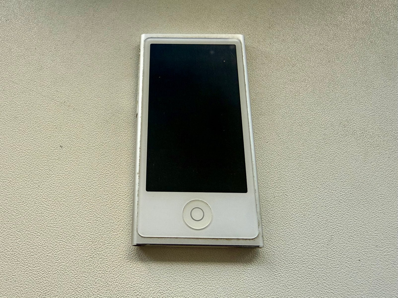 Apple Ipod Nano 7e Generatie 16GB Wit, Gebruikt, Ophalen of Verzenden, Nano, Zilver