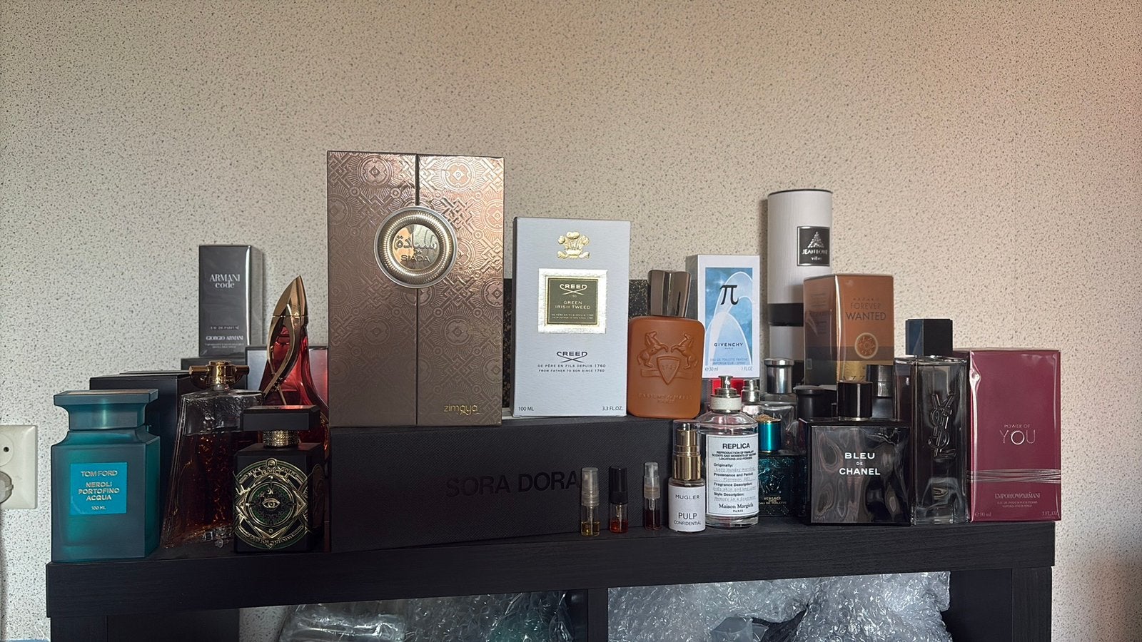 Parfumcollectie (38 stuks), Sieraden, Tassen en Uiterlijk, Uiterlijk | Parfum, Ophalen, Zo goed als nieuw