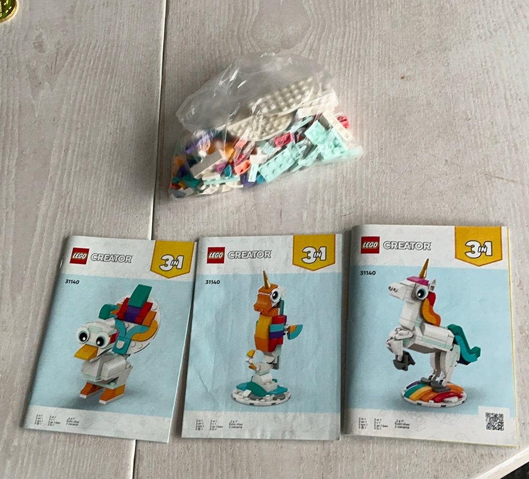 LEGO Creator 3in1 Magische Eenhoorn Speelgoed Set - 31140, Ophalen of Verzenden, Zo goed als nieuw