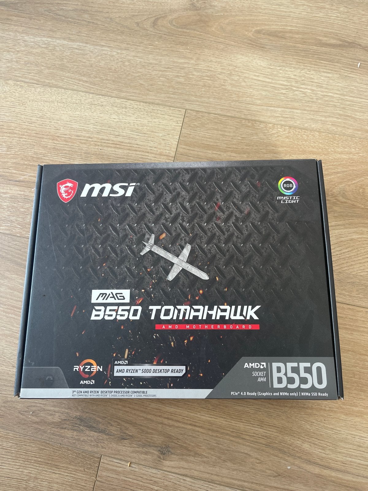 MSI MAG B550 TOMAHAWK Moederbord - Nieuw in doos, Ophalen, Nieuw, AMD, DDR4