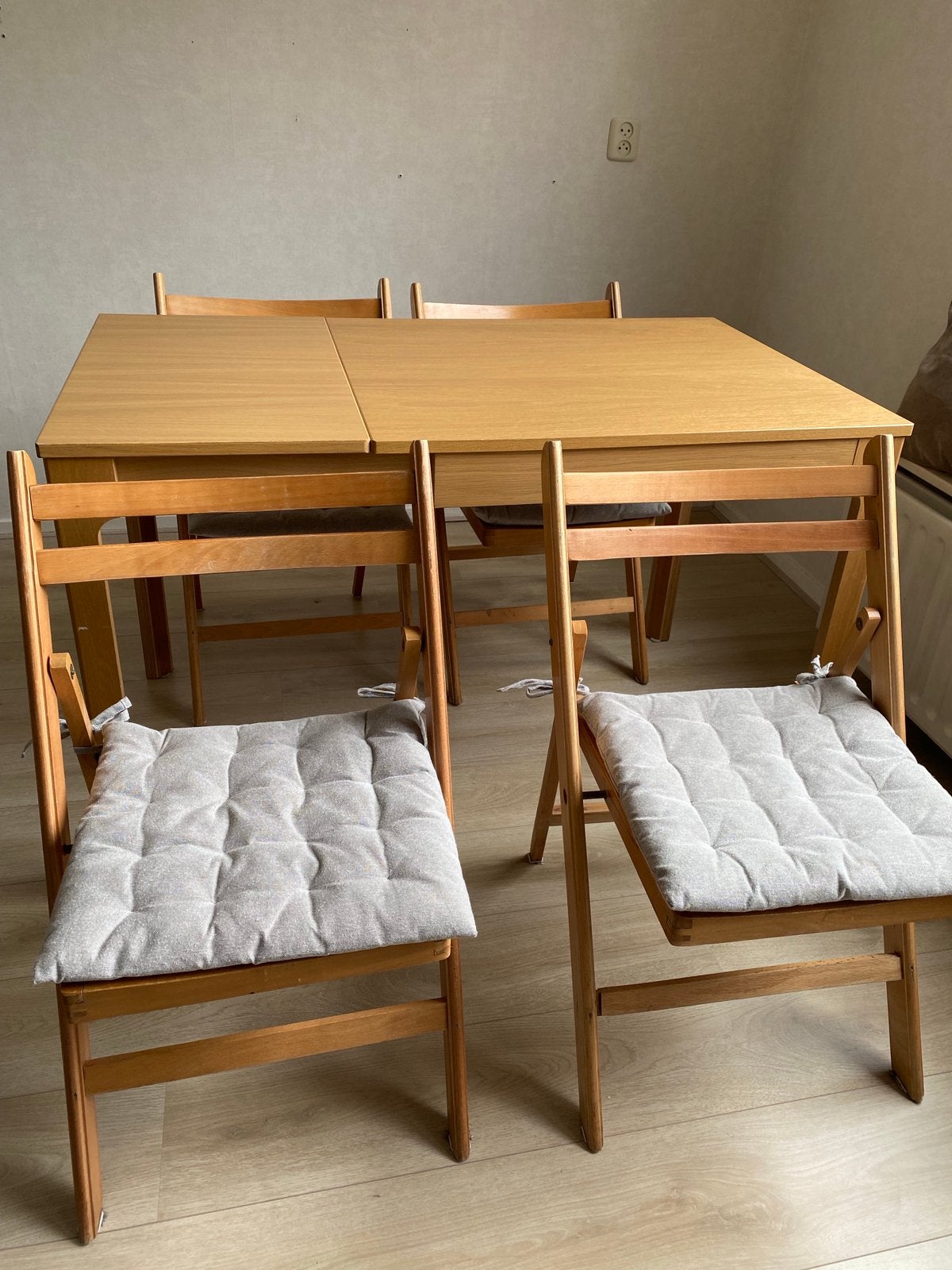 IKEA EKEDALEN uitschuifbare eettafel 80/120x70 + 4 stoelen, Ophalen, Gebruikt, Scandinavisch, 4 tot 6 stoelen