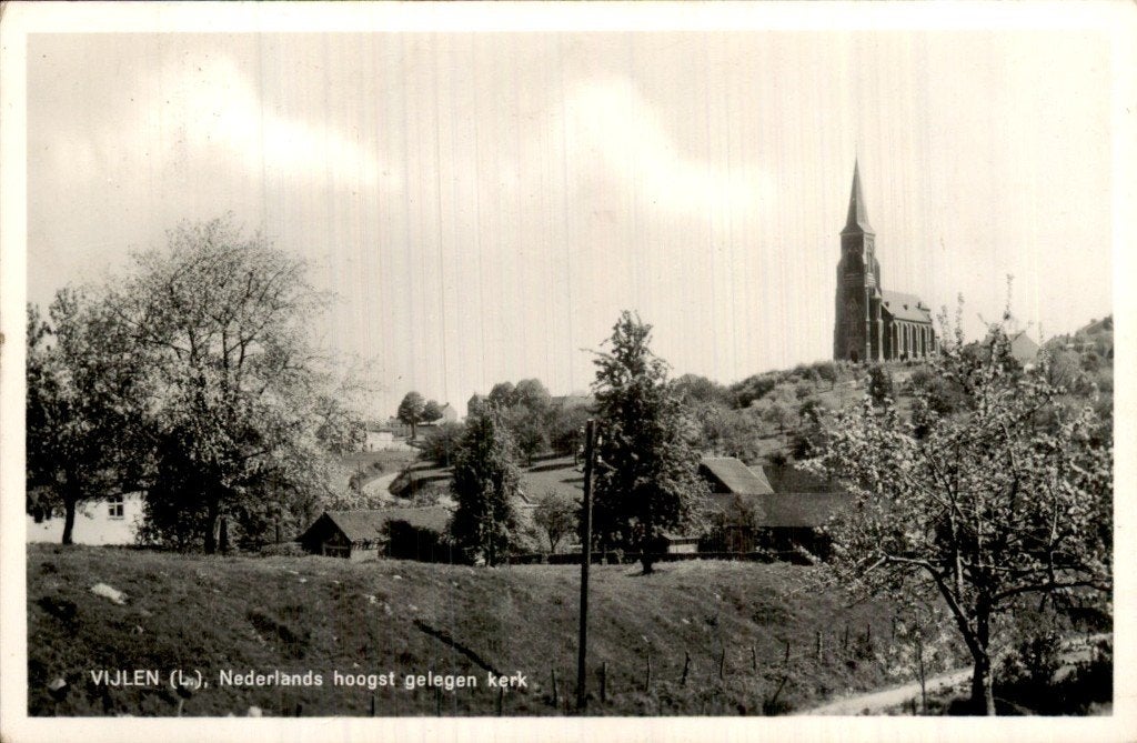 Vijlen - Kerk - Nederlands hoogst gelegen, Ophalen of Verzenden, 1960 tot 1980, Gelopen, Limburg