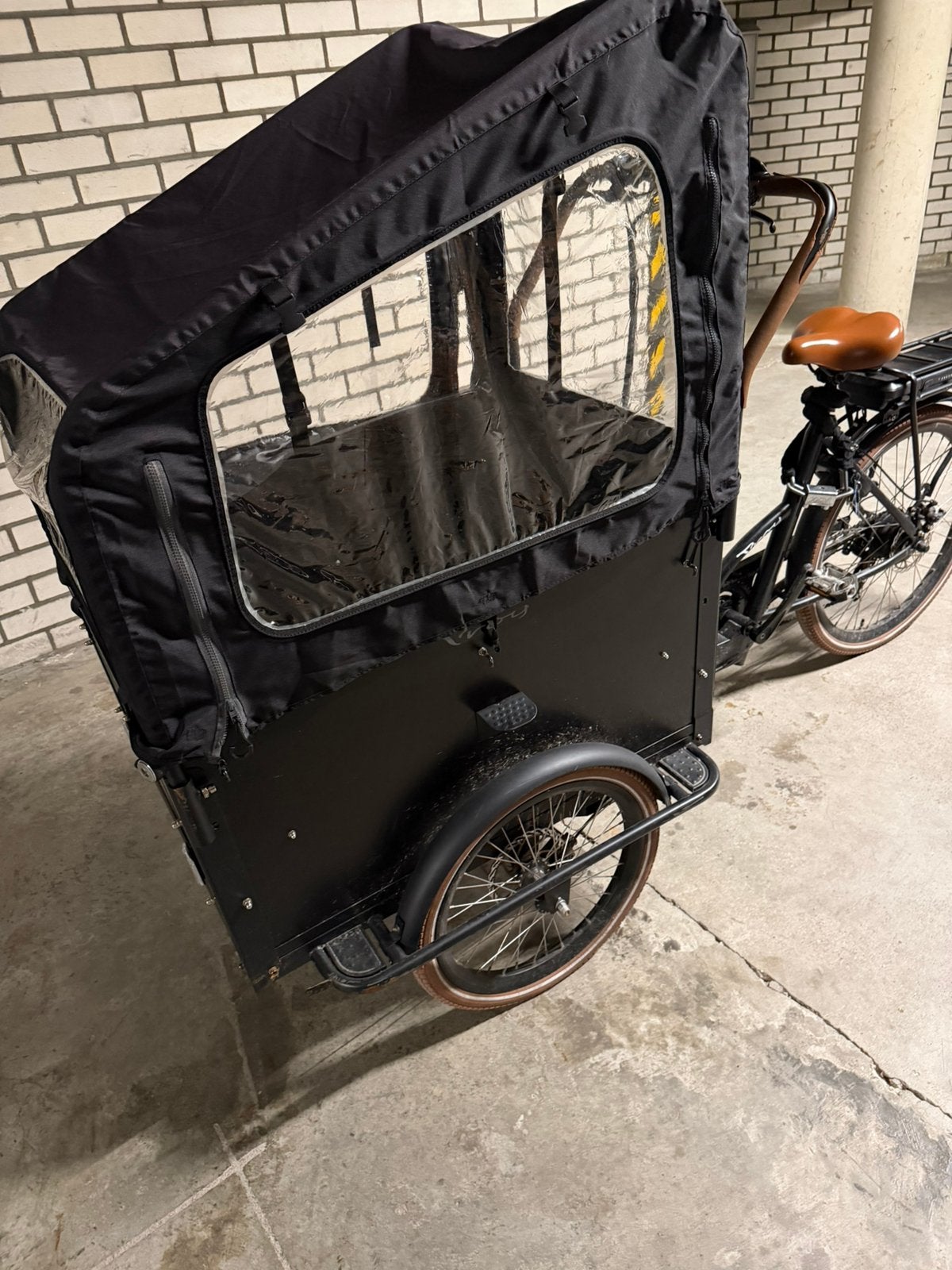 Electrische bakfiets, Ophalen, Zo goed als nieuw, 4 kinderen of meer