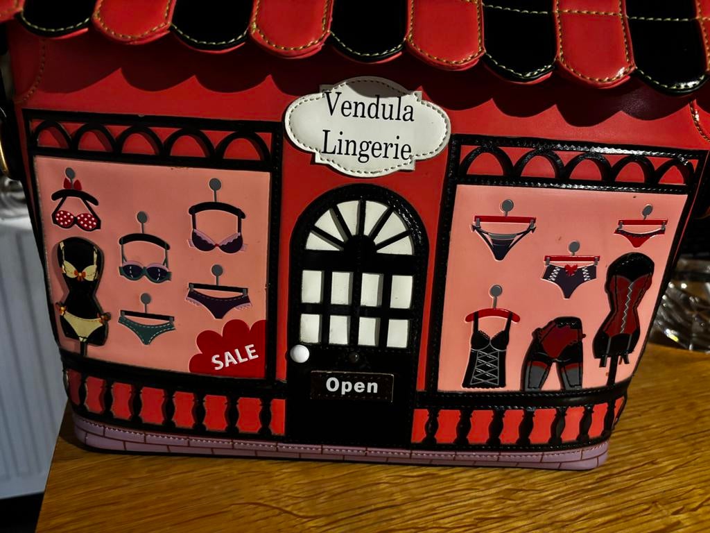 Vendula London Soho Sex Shop Handtas - Uniek Design, Ophalen of Verzenden, Gebruikt, Rood, Handtas