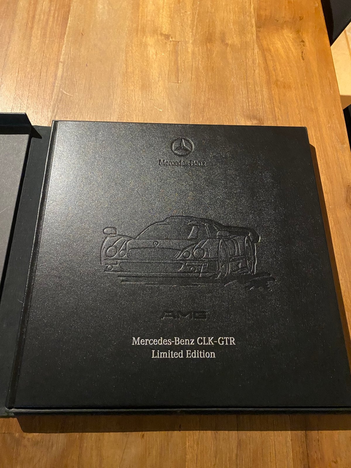 Mercedes CLK GTR AMG boek, Ophalen, Zo goed als nieuw, Mercedes