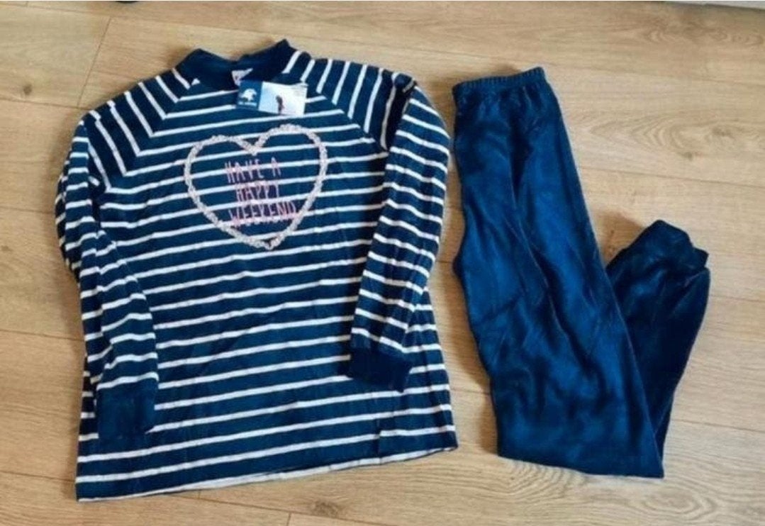 Huispak / warme pyjama maat 176 NIEUW, Ophalen of Verzenden, Nieuw, Meisje, Nacht- of Onderkleding