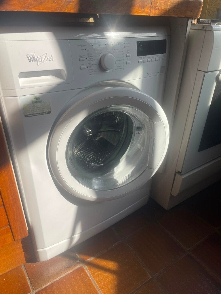 Whirpool wasmachine met verschillende standen, 1200 tot 1600 toeren, 8 tot 10 kg, Refurbished, Voorlader