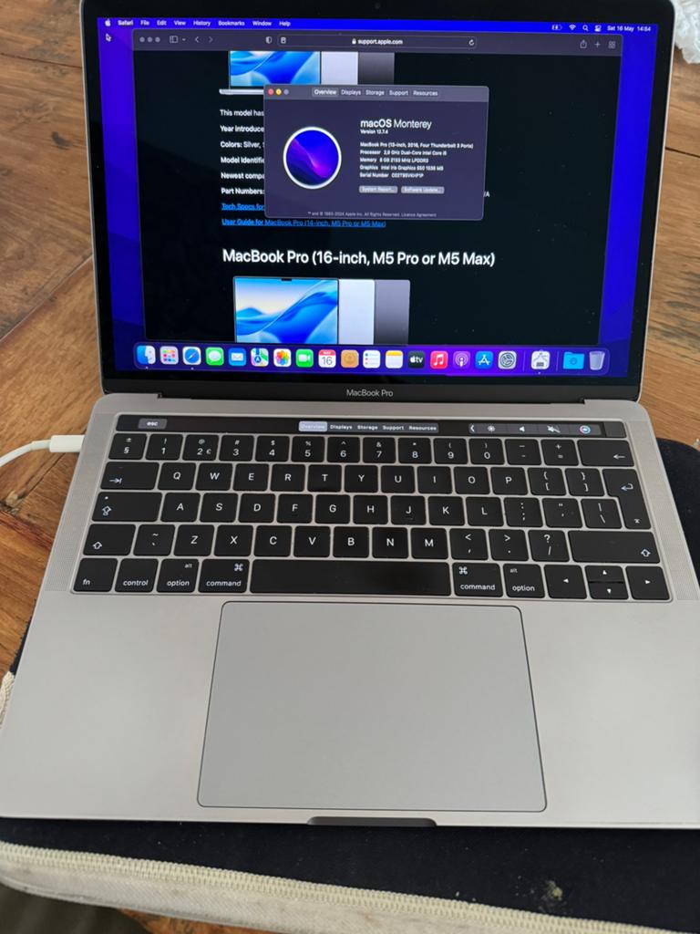 MacBook Pro (13-inch, 2016, 2.9 GHz dual core Intel i5, 8GB), 2 tot 3 Ghz, Qwerty, 8 GB, 13 inch