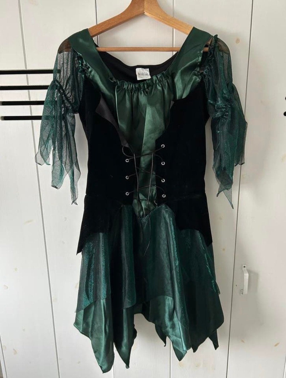 Heksenjurk met hoed - Halloween/Carnaval, Kleding | Dames, Nieuw, Ophalen of Verzenden, Halloween, Kleding