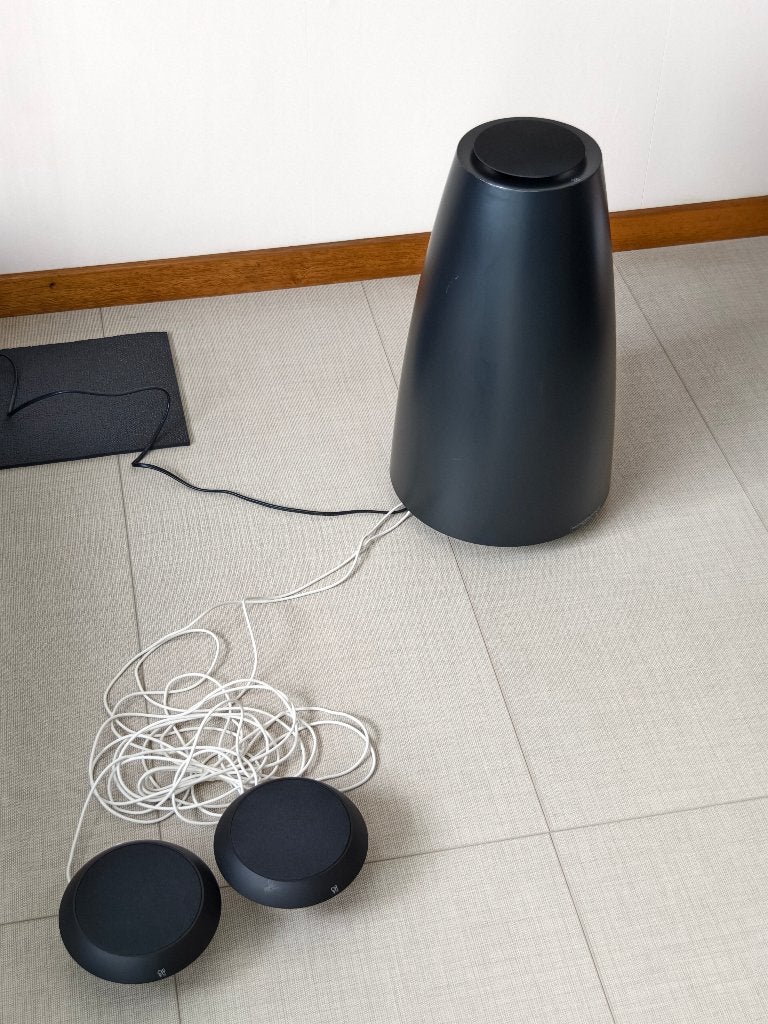 Bang & Olufsen B&O BeoPlay S8