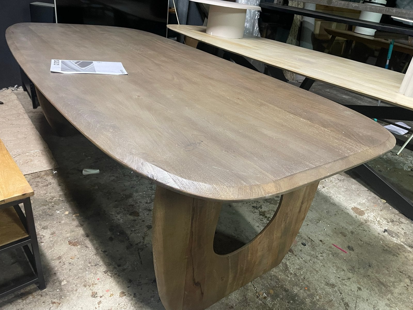 Deense Ovale Eettafel 230x110 Massief Mango Walnootkleur