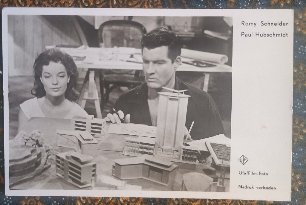 ROMY SCHNEIDER ANSICHTKAART 74 SISI KAART FOTO VINTAGE retro, Ophalen of Verzenden, 1960 tot 1980, Ongelopen, Sterren en Beroemdheden