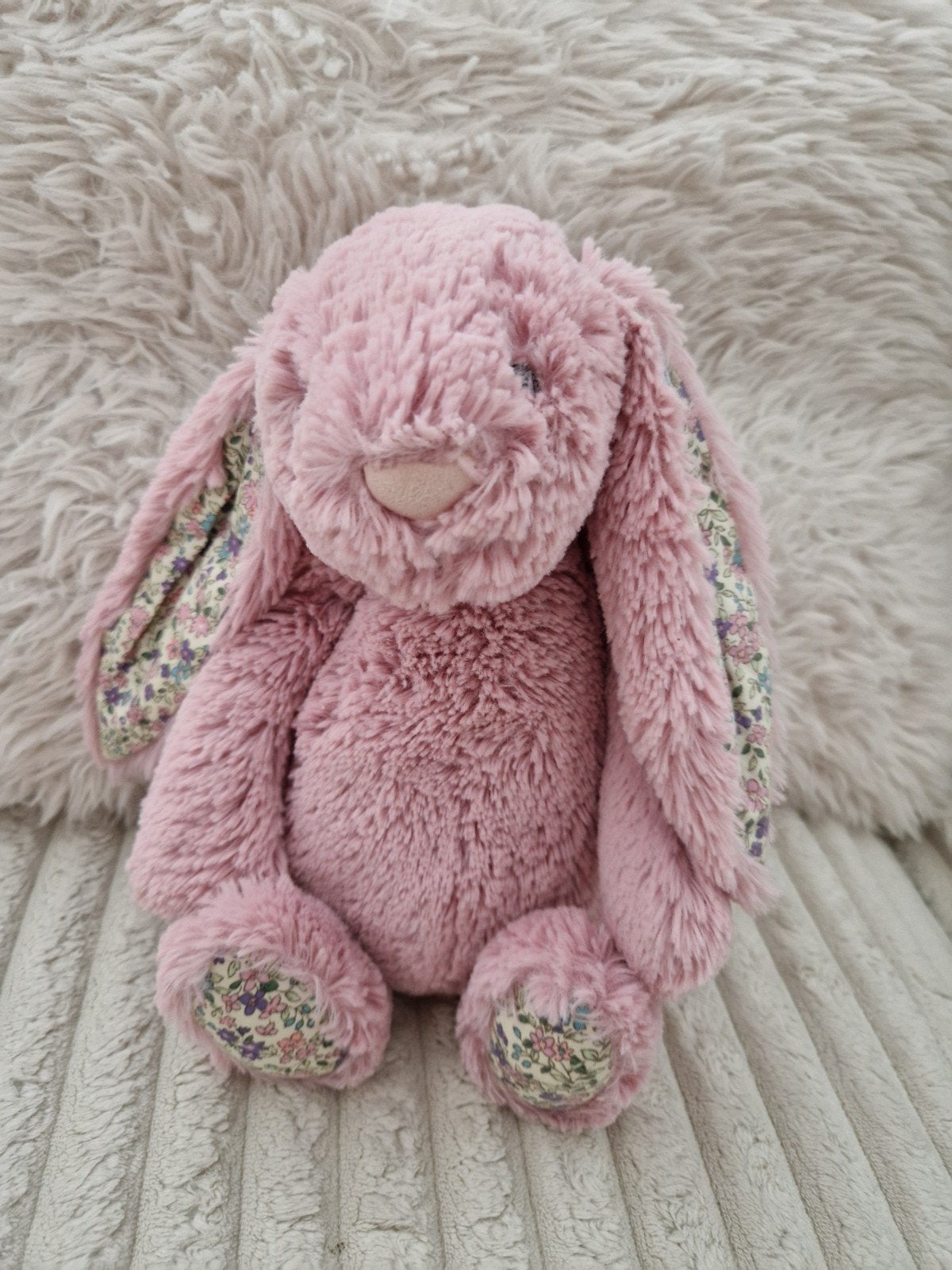 Jellycat konijn bea blossom niet meer te koop, Ophalen of Verzenden, Zo goed als nieuw, Jongetje of Meisje, Muts